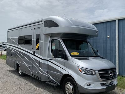 2021 Navion 24D