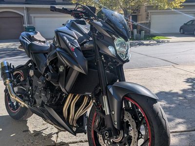 Suzuki GSX-S750