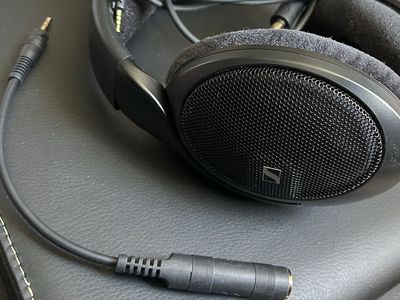 $140 obo Sennheiser HD 560S Audiophile Open-Back Headphones - Excellent Condition