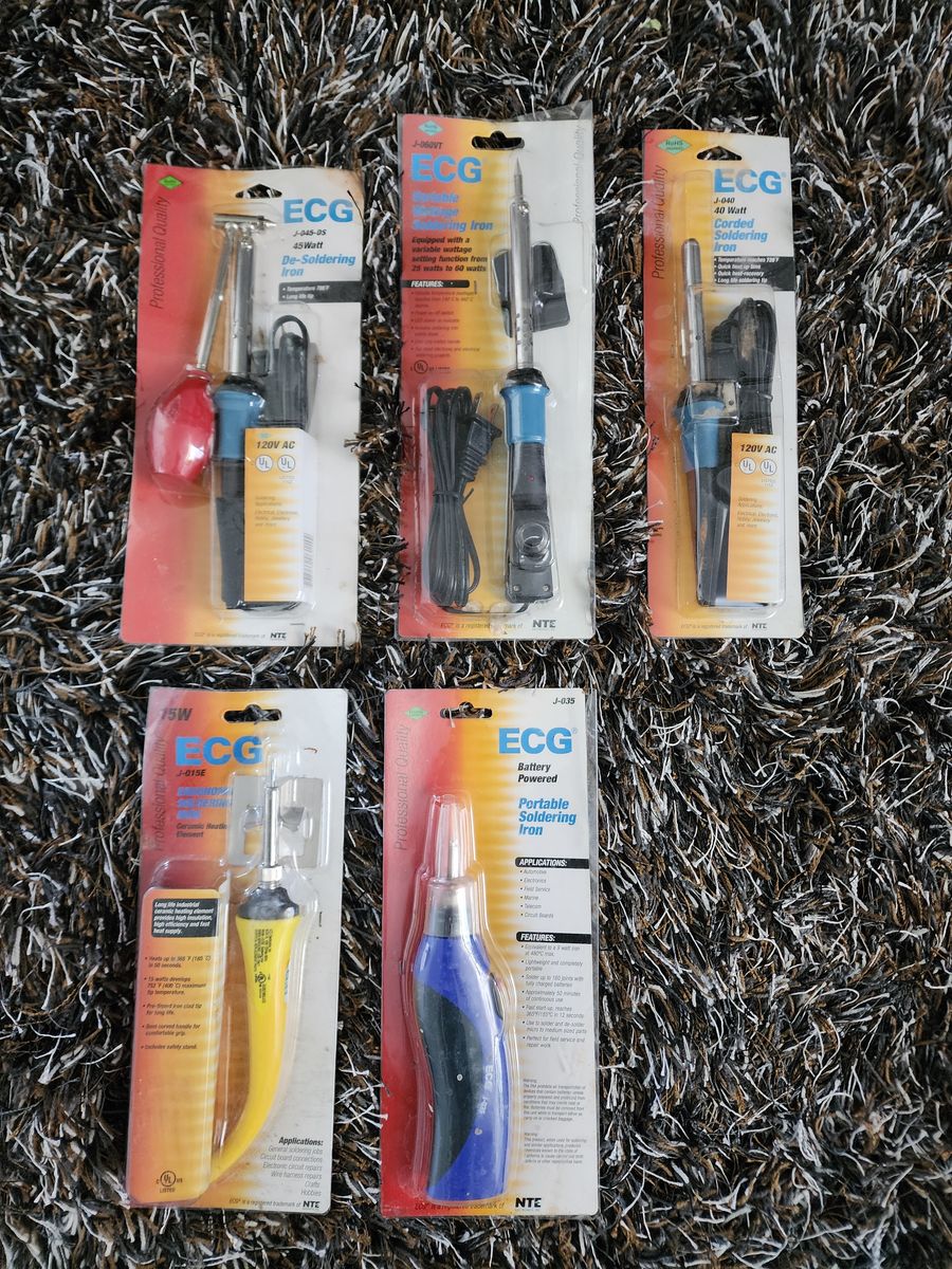 Various ECG soldering irons, 3 corded, 2 butane