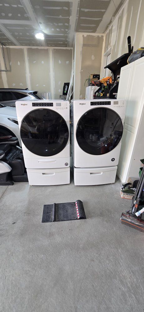 Whirlpool Front Load Washer and Dryer Set with Pedestals - White