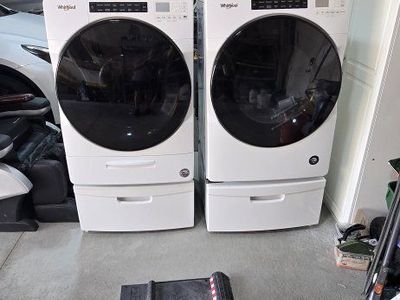Whirlpool Front Load Washer and Dryer Set with Pedestals - White