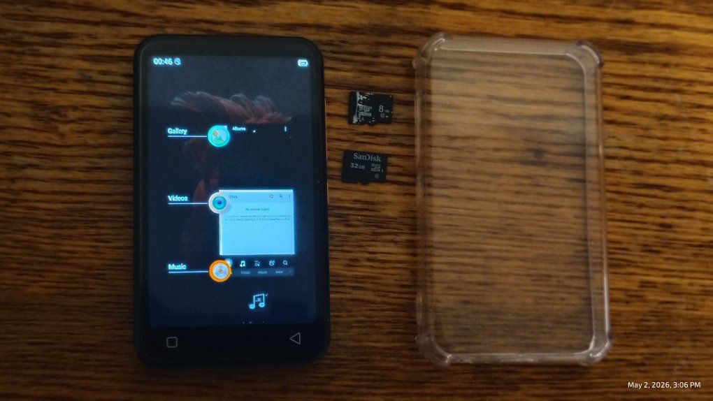 TIMMKOO mp3 player (includes SD card)