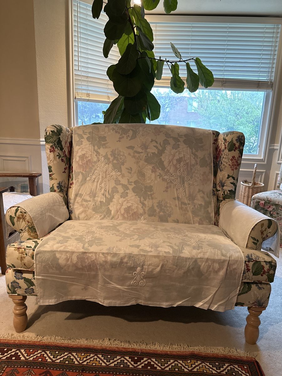Floral wingback Settee Sofa