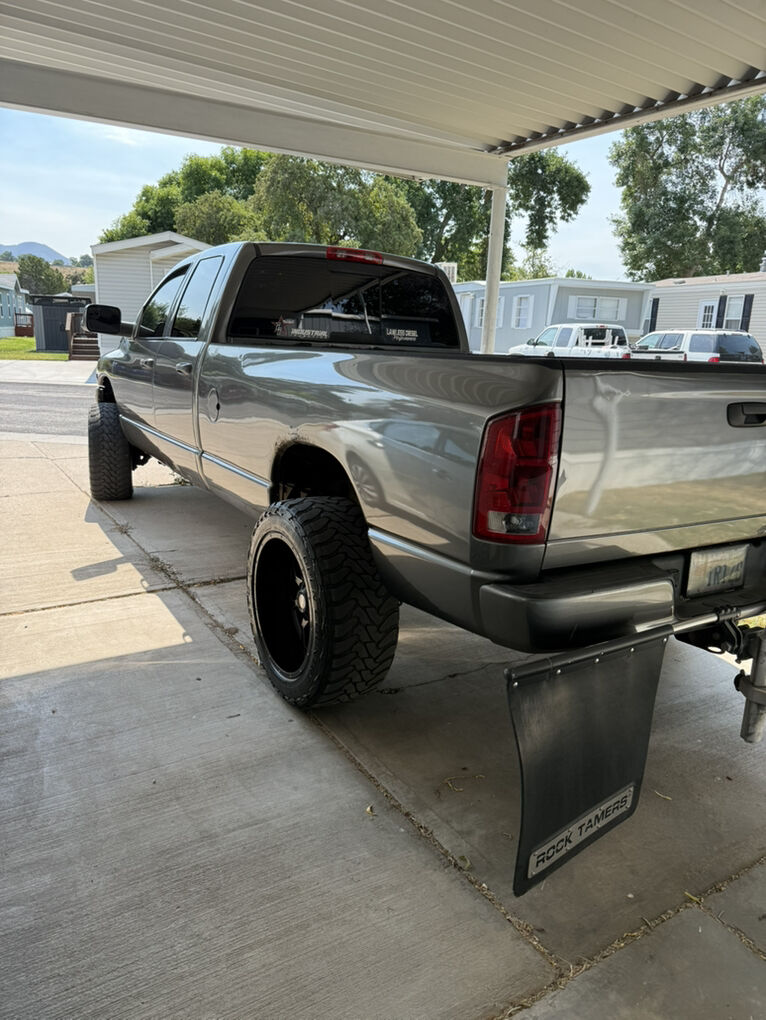 2005 Dodge Ram Pickup 2500 ST