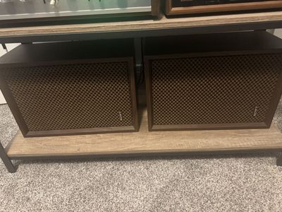 Sony SS-250 2-Way System Bookshelf Speakers - Vintage 8 Ohms, 20 Watts