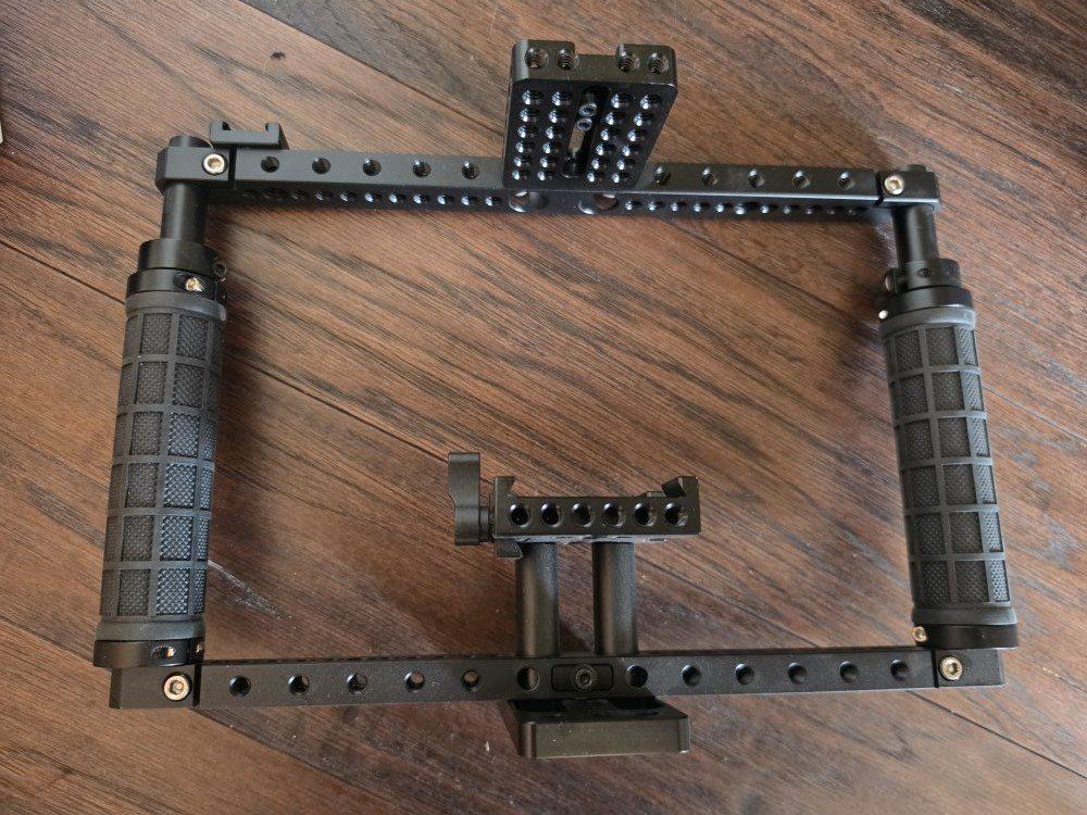 like new DSLR camera rig cage mount