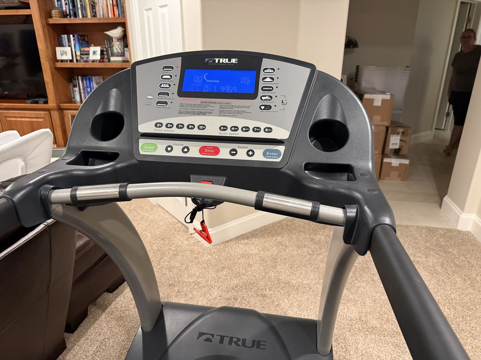 TRUE Fitness PS800 Treadmill - Excellent Condition, Low Mileage, Minimal Use, Multiple Workout Programs