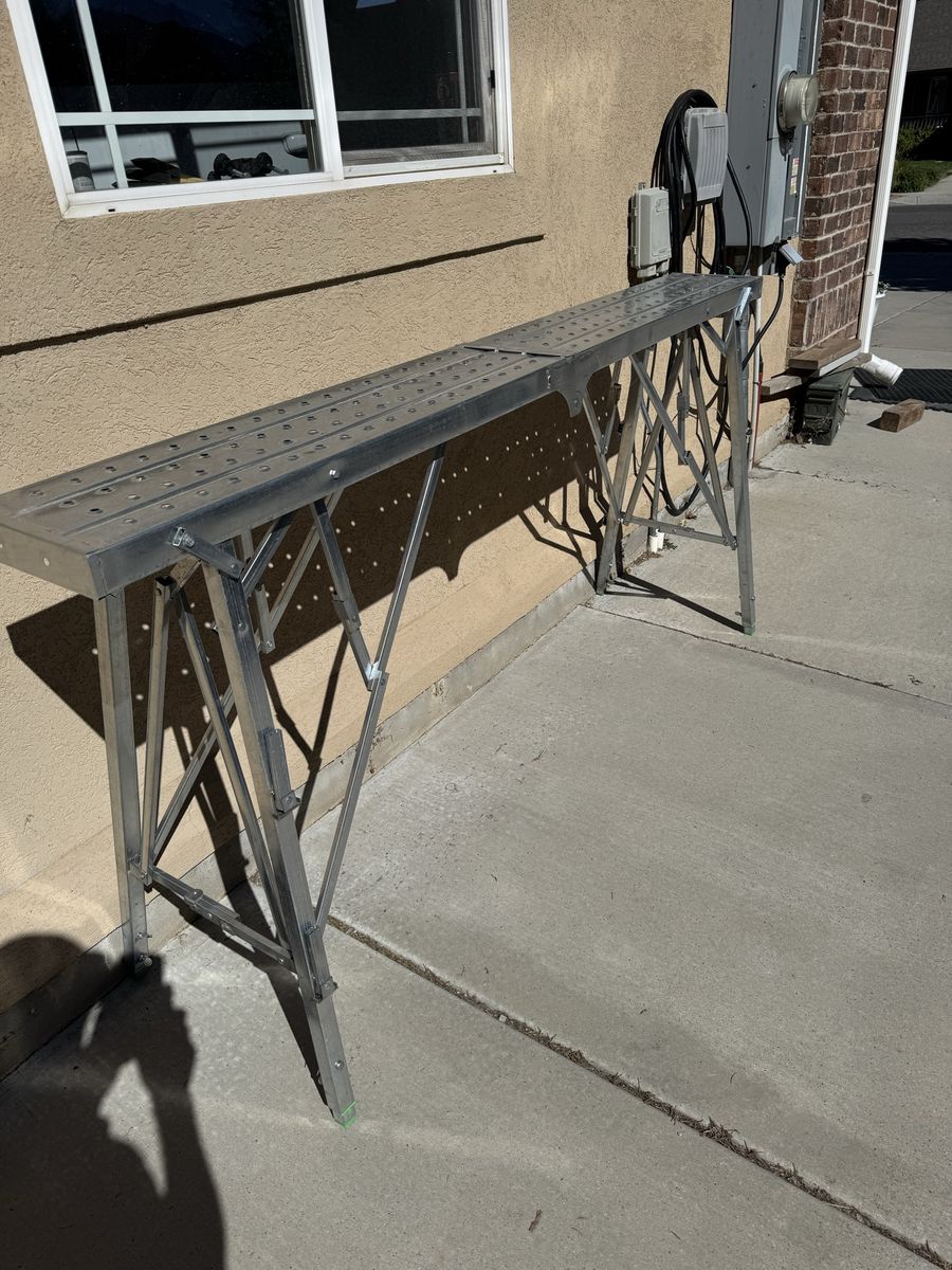 Folding Aluminum Work Platform / Scaffold Bench