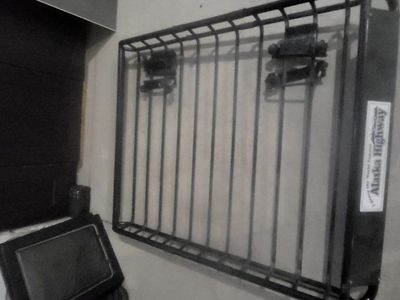 Rooftop cargo basket