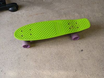 Kryptonics Torpedo Series 22" Cruiser Skateboard - Green Deck, Purple Wheels