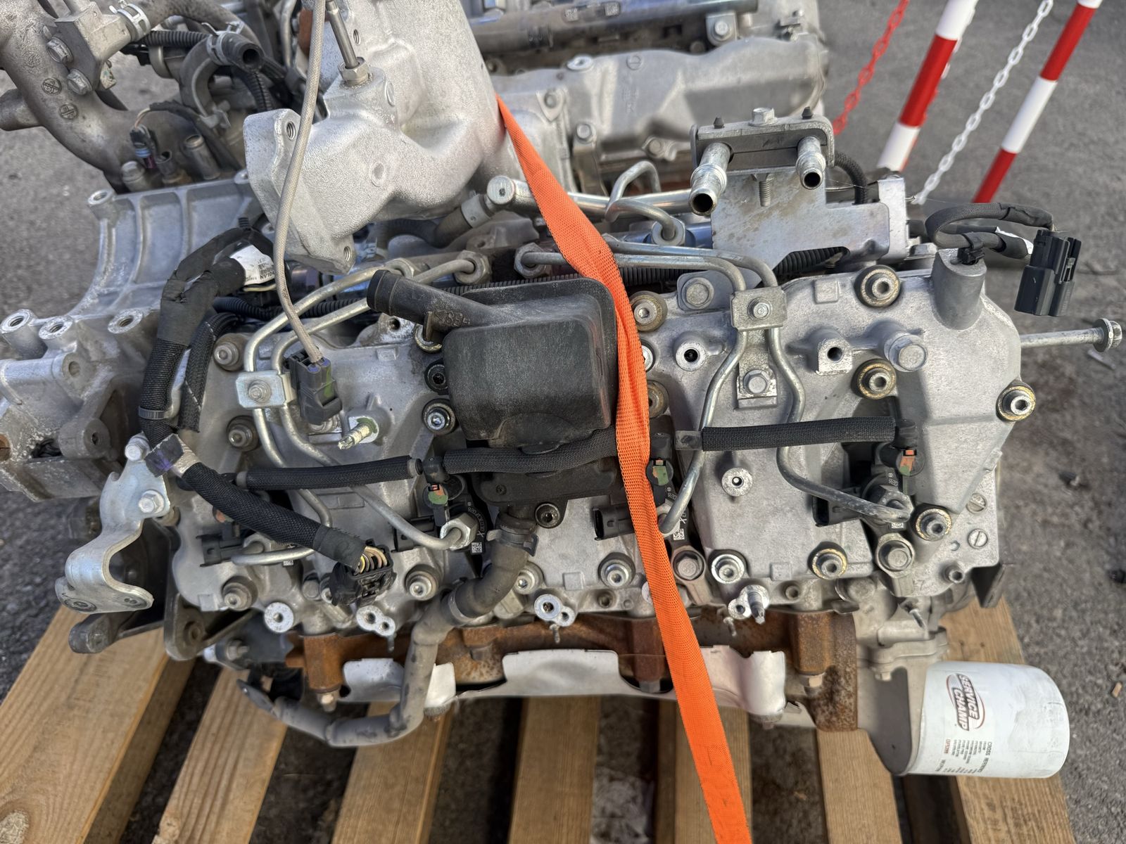 Main image 3