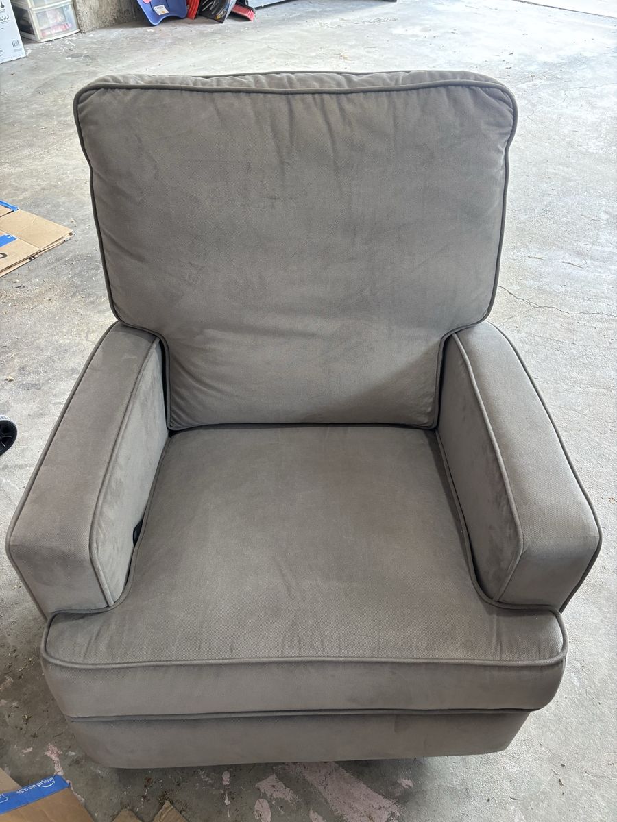 Gray Swivel Rocker Recliner - Excellent Condition, Gently Used
