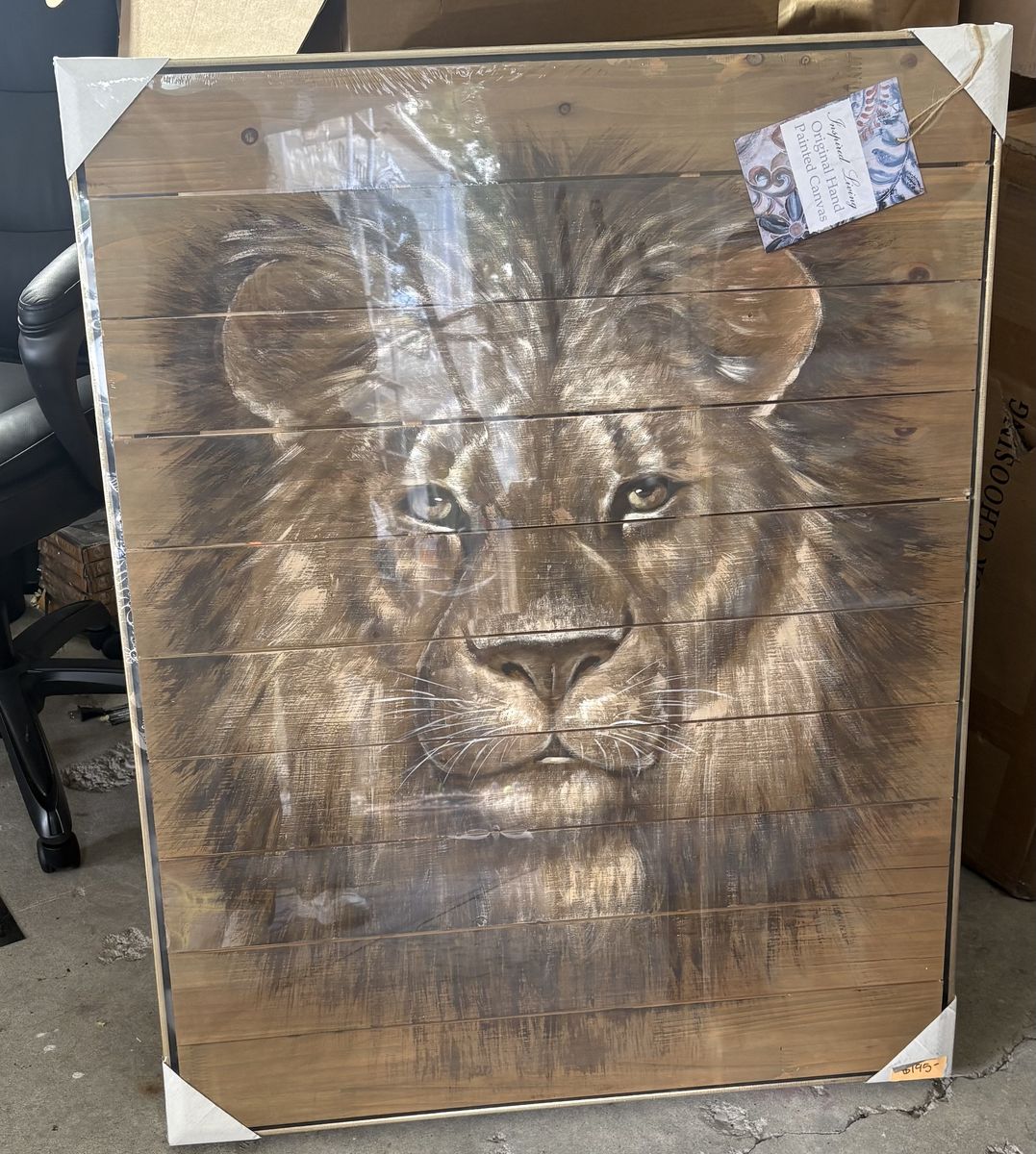 Wooden lion picture