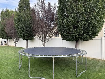 Trampoline