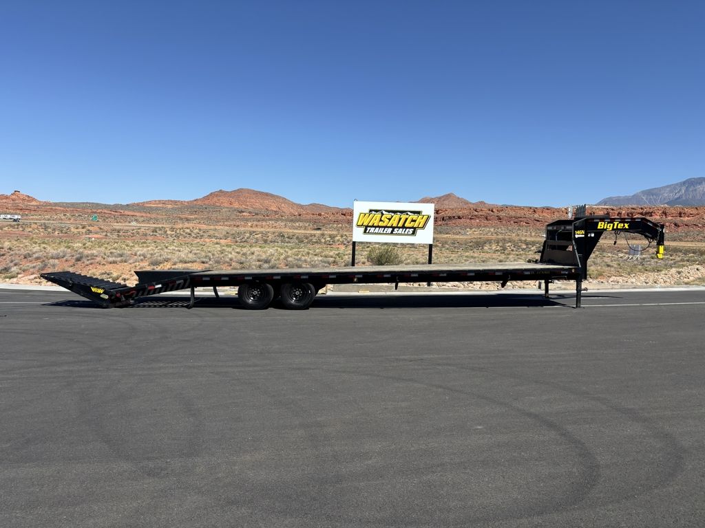 2024 Big Tex Trailers Black 9.9K 8.5'X33' 14Goosen