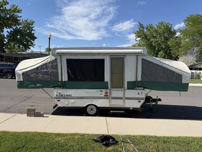 2000 Viking Pop-Up Camper - Sleeps 6 - Heater, Awnings, Dinette