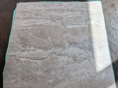 Luxury vinyl tile -groutable