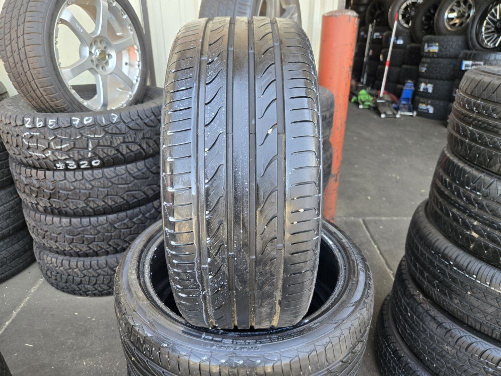 SET 225/40R18 SENTURY UHP