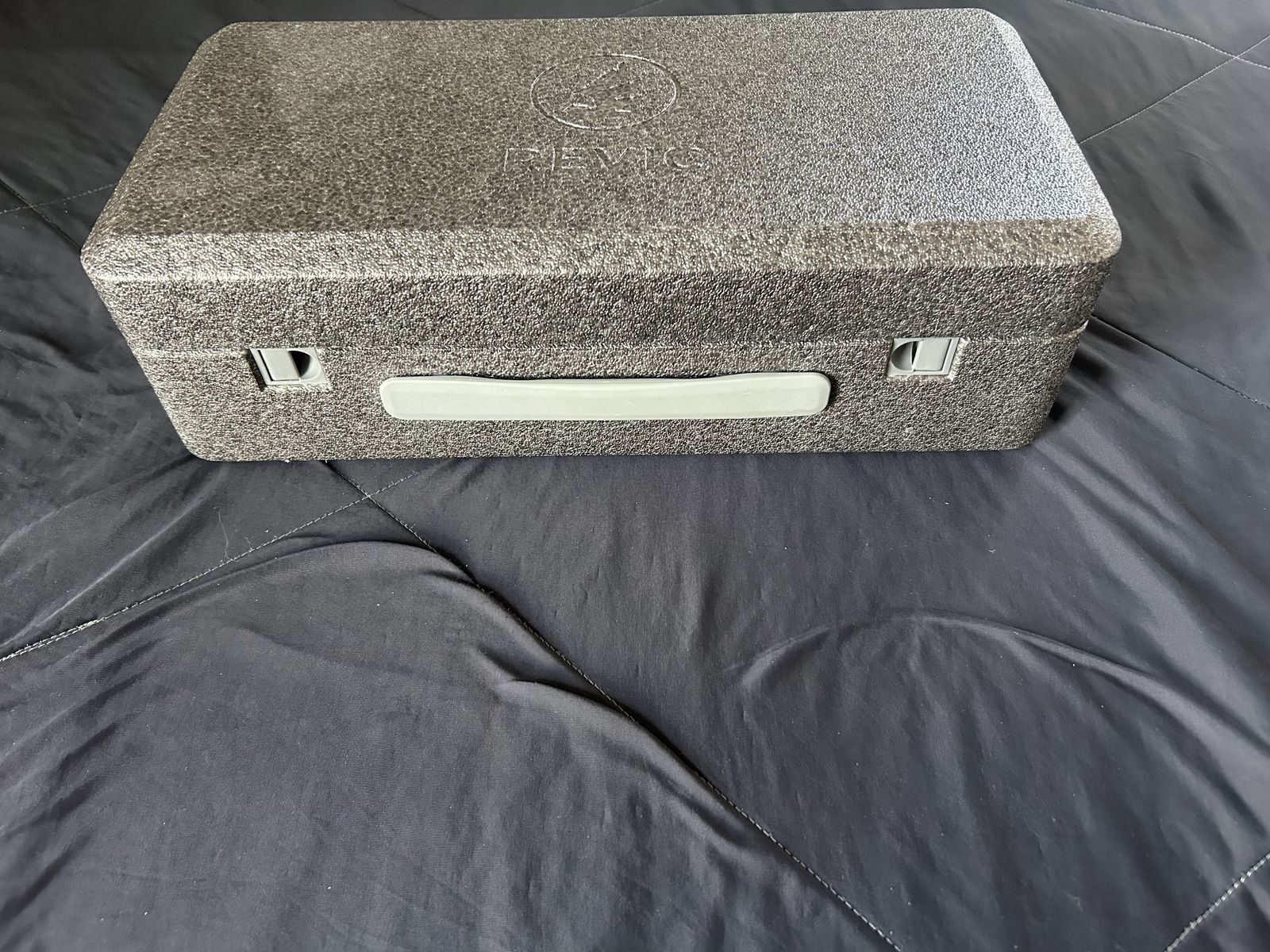 Main image 3