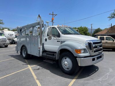 2006 FORD F750 XLT Mechanic/Service, IMT 10,000 Lbs. Crane, Hyd Air Compressor, Hose Reel.