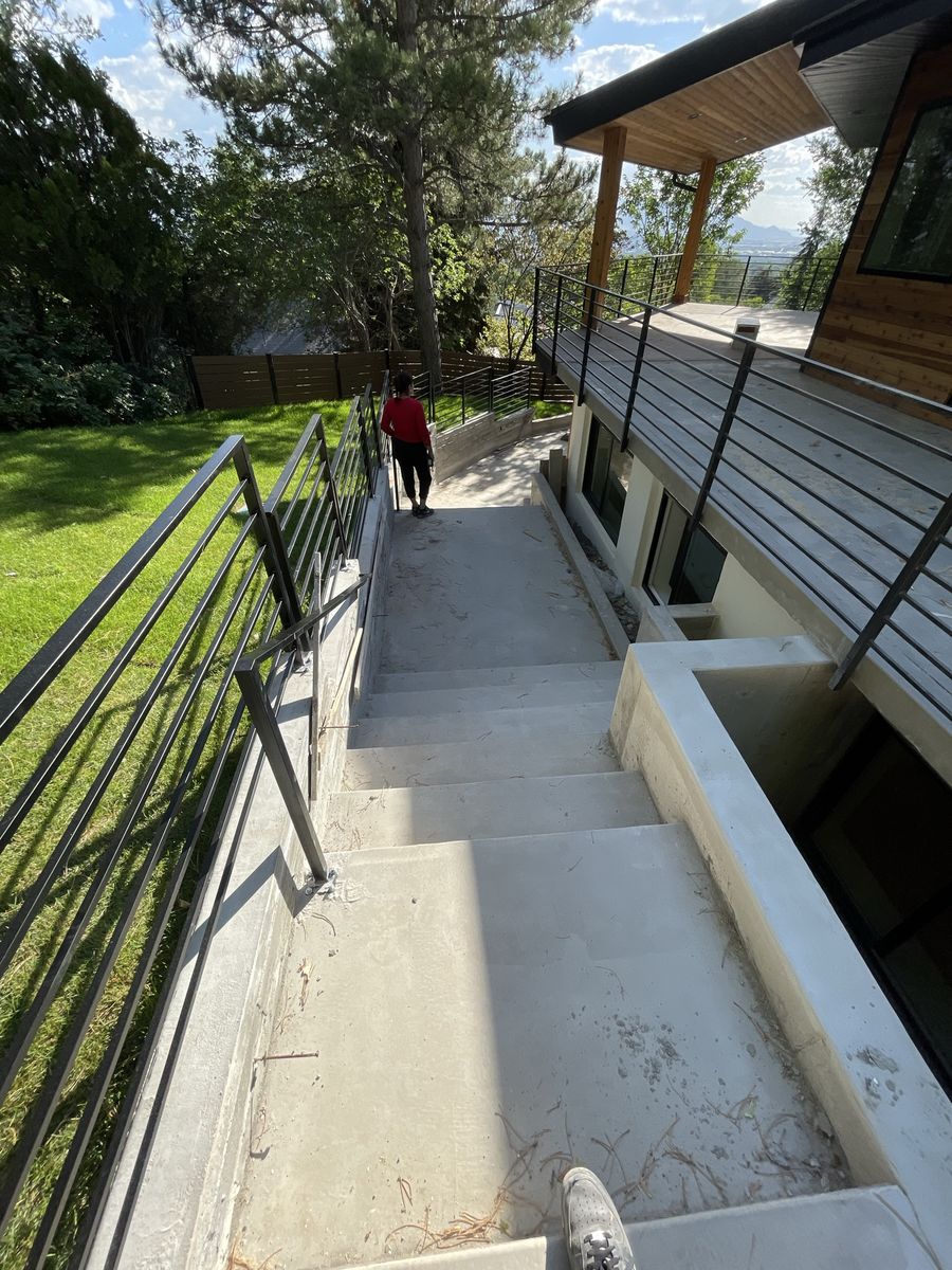 Main image 7