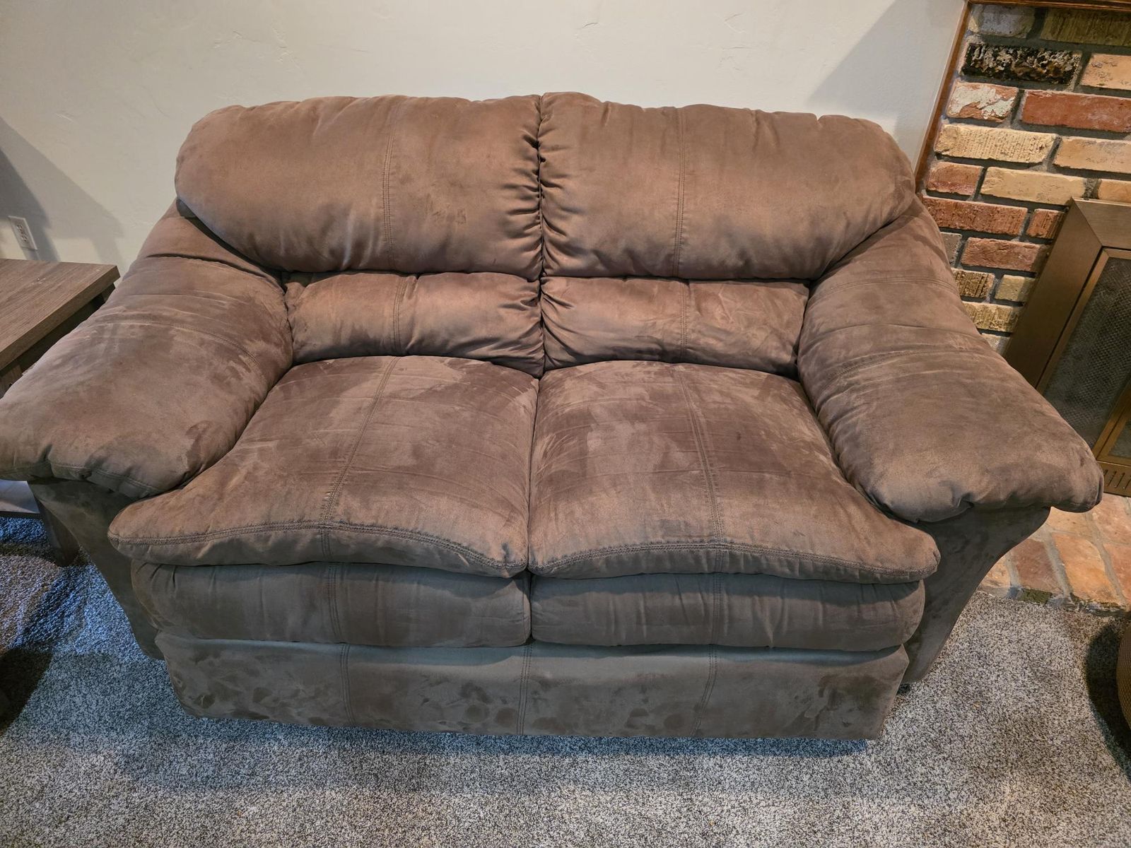 Main image 3