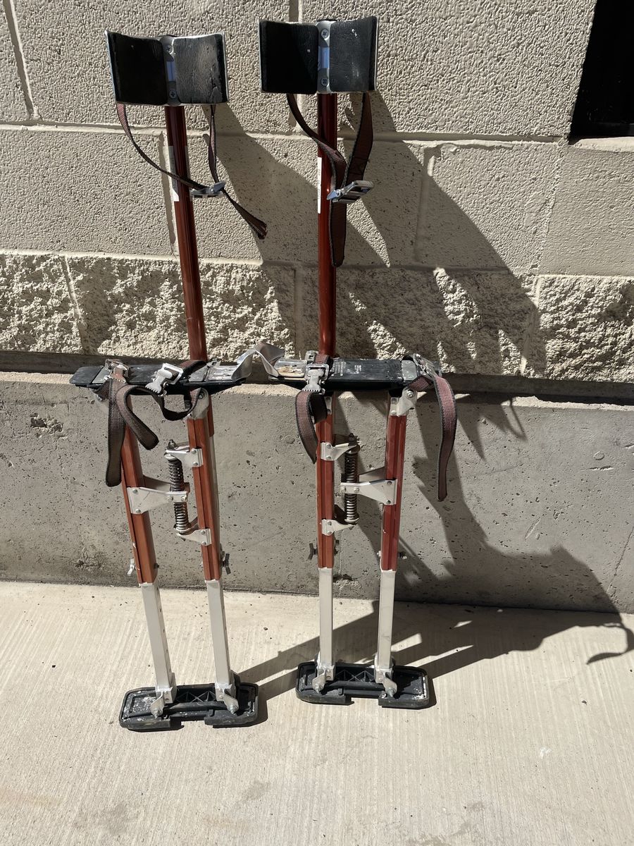 Drywall stilts