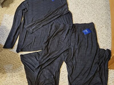 Mens Pajama set Large. Apt 9 do gray