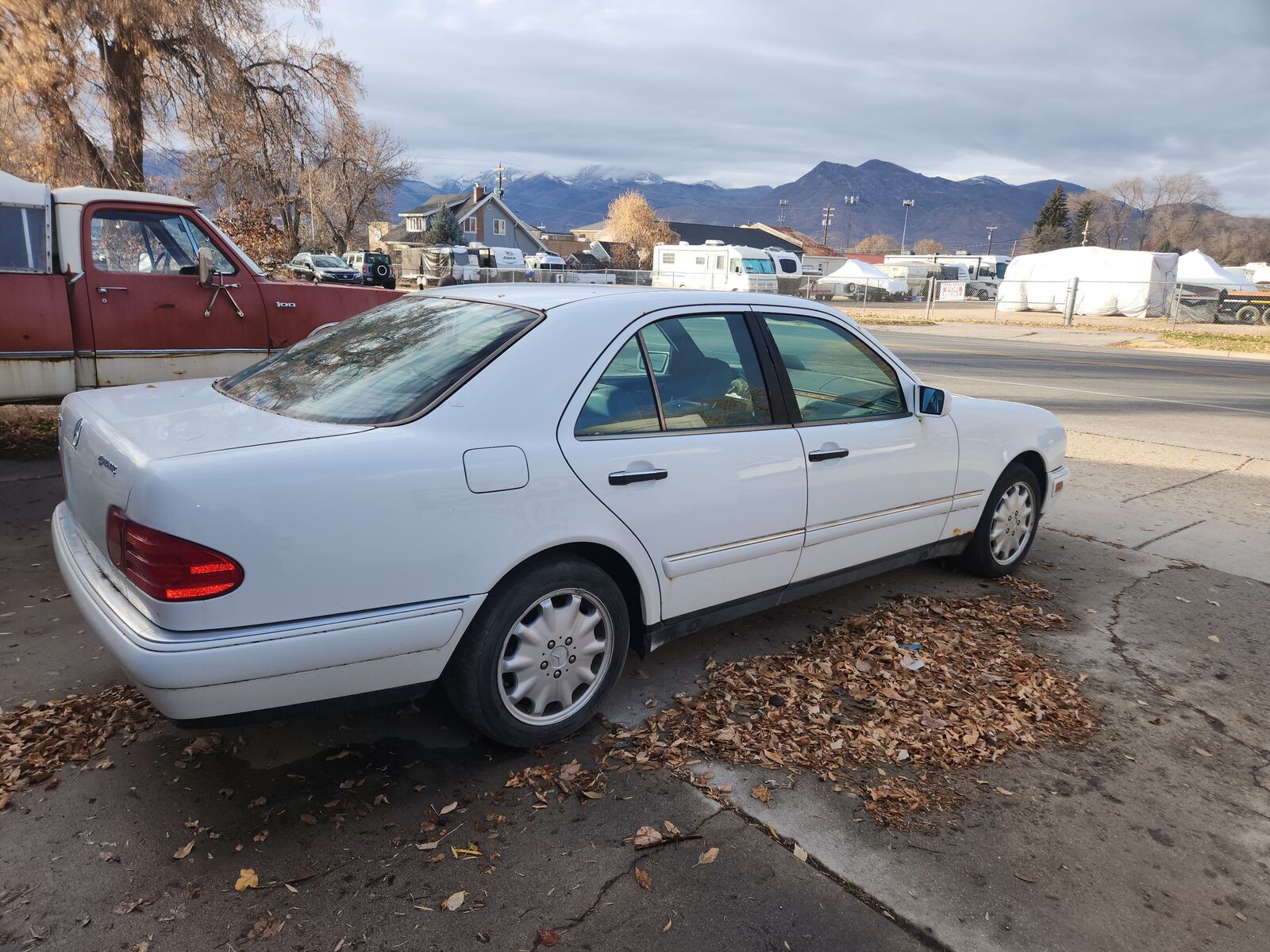 1998 Mercedes-Benz E320 4-matic