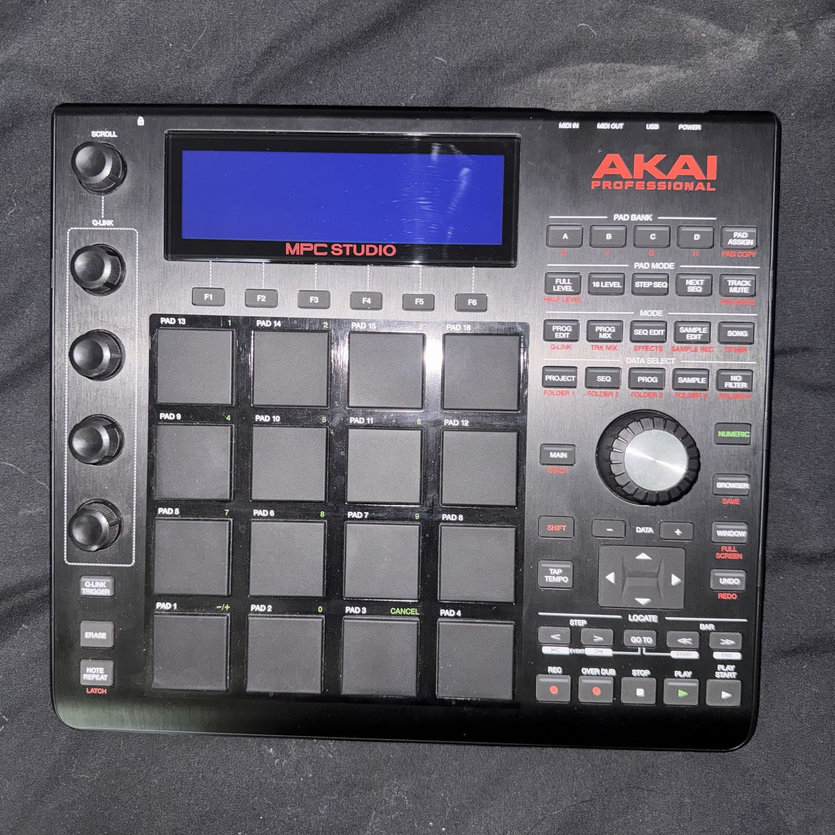 AKAI MPC 16 PAD MIDI CONTROLLER