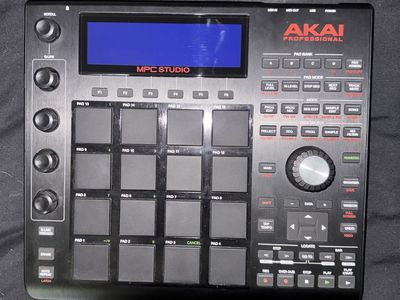 AKAI MPC 16 PAD MIDI CONTROLLER