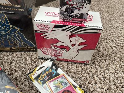 Team up mimikyu blister