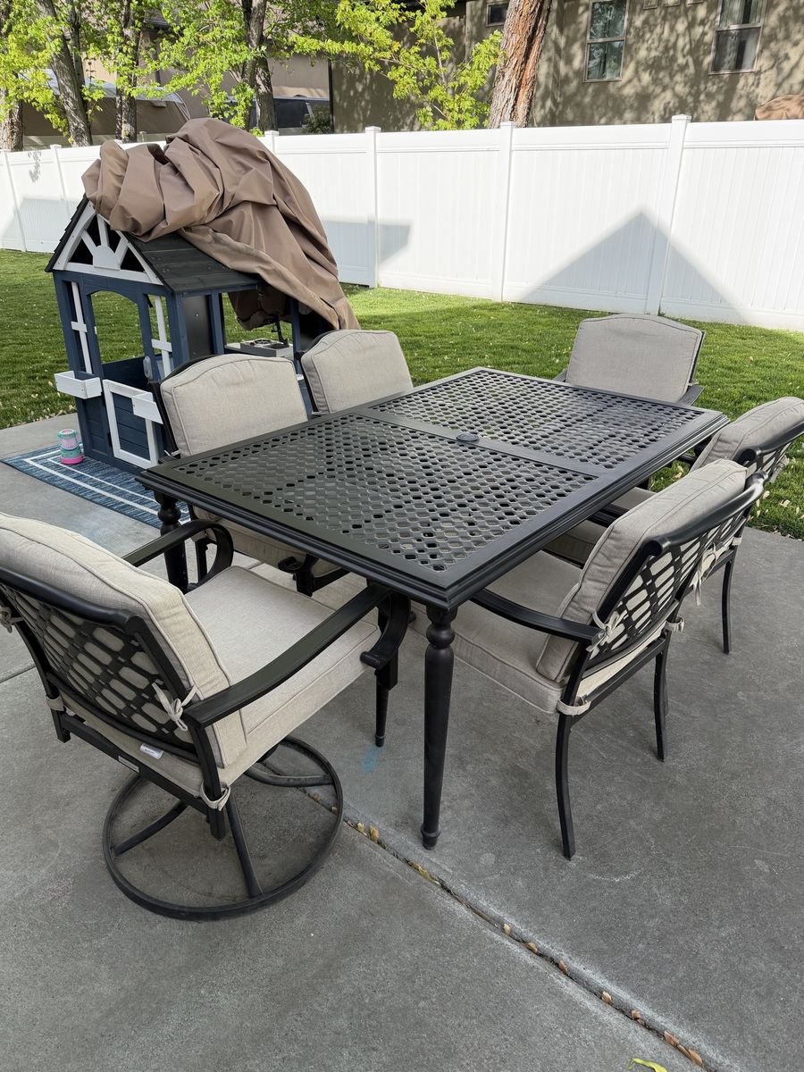 7 Piece Outdoor furniture set