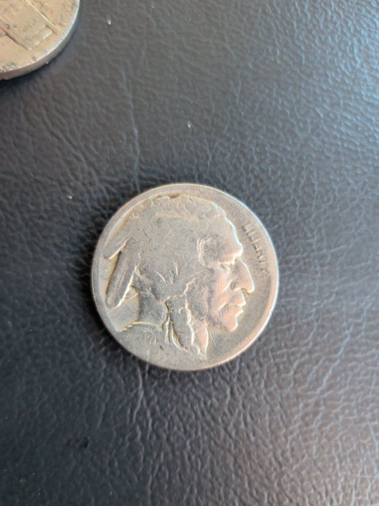 I 1920 Buffalo nickel