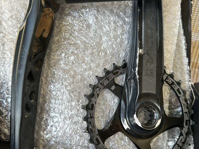 Race Face Aeffect Mountain Bike Crankset with 32T Chainring