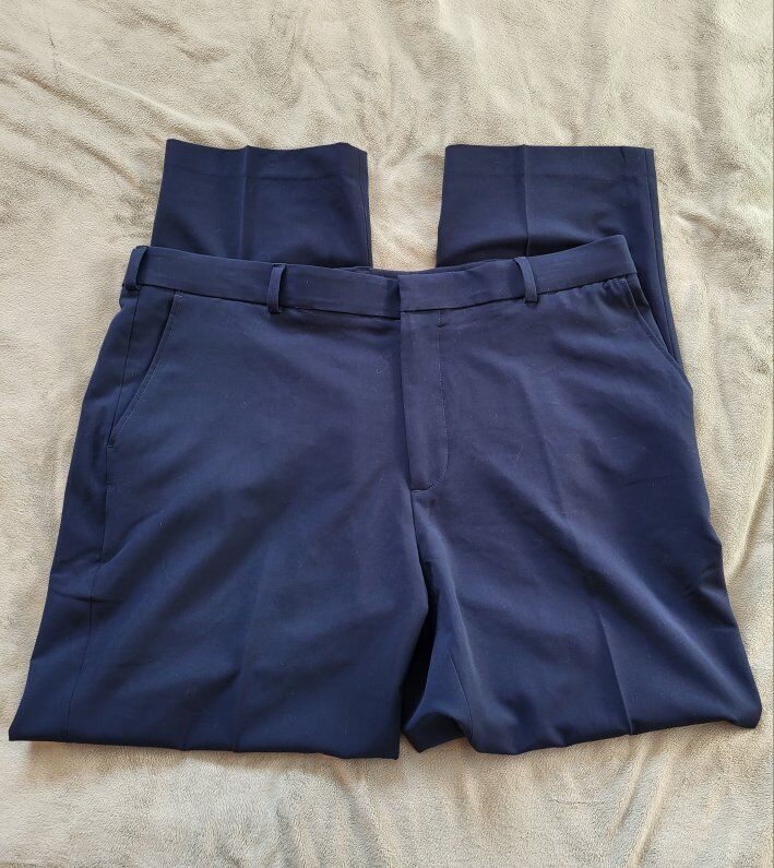 **NEW MEN'S DRESS PANTS 38Wx30L**