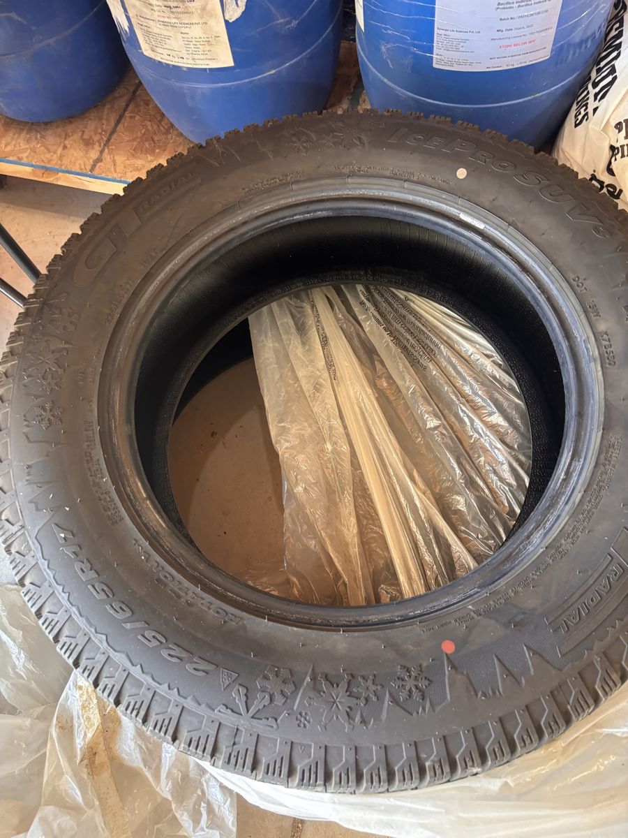 GT Radial Ice Pro SUV3ice Winter Tire 225/65R17 - Excellent Tread