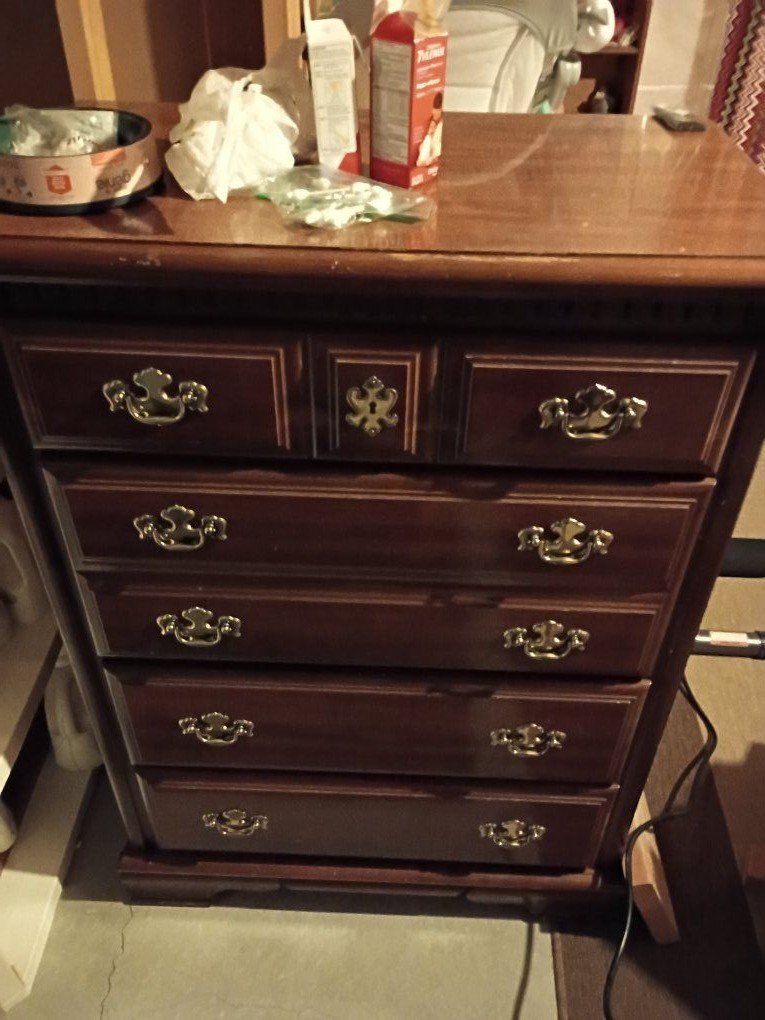 Dresser