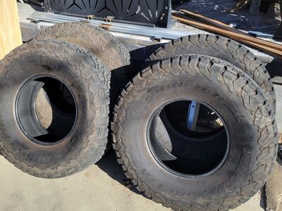 BFGoodrich 37X12.50X17 KO2