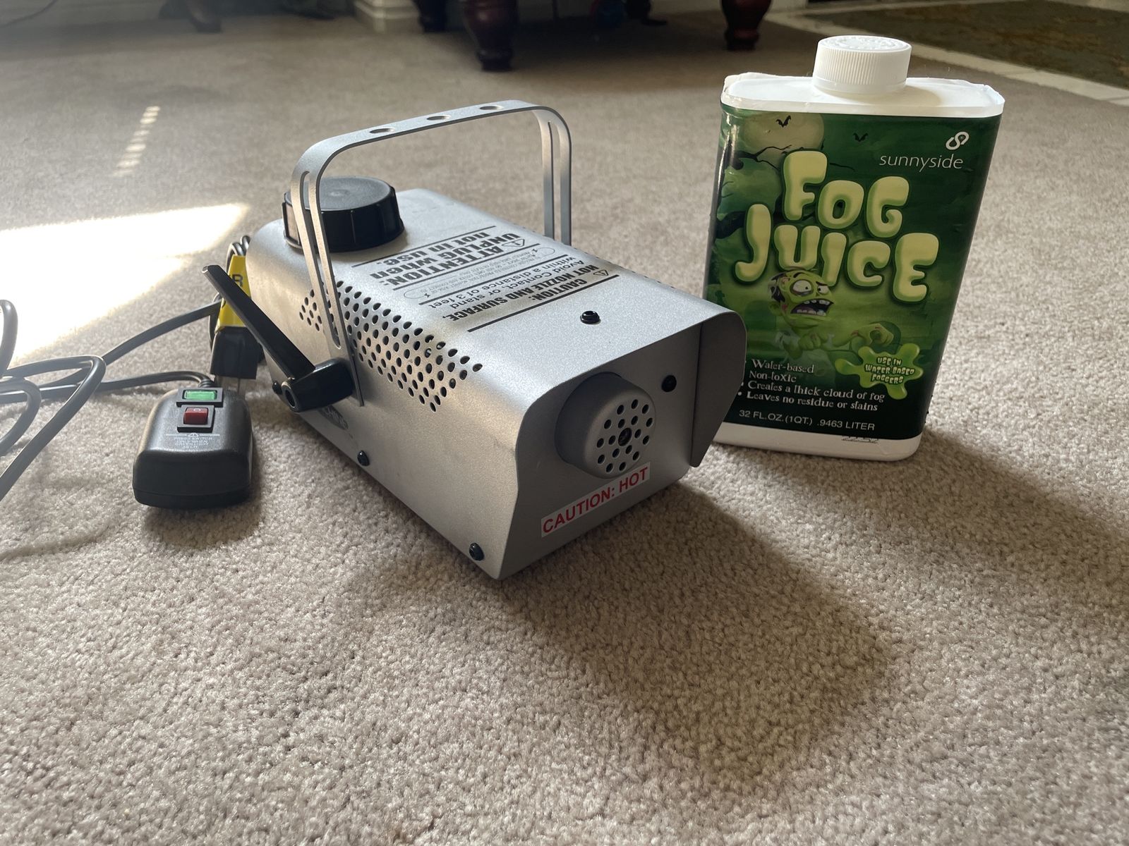 Sunnyside Fog Machine with Fog Juice - 32 fl. oz. water-based, non-toxic for thick fog