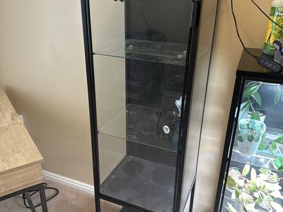Glass cabinet