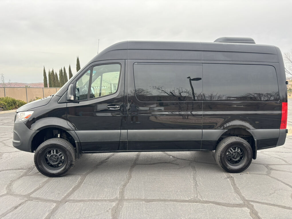 2023 Mercedes-Benz Sprinter 2500