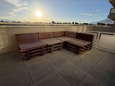 Handmade Wooden Pallet Outdoor L-Shaped Sectional Sofa Frame
