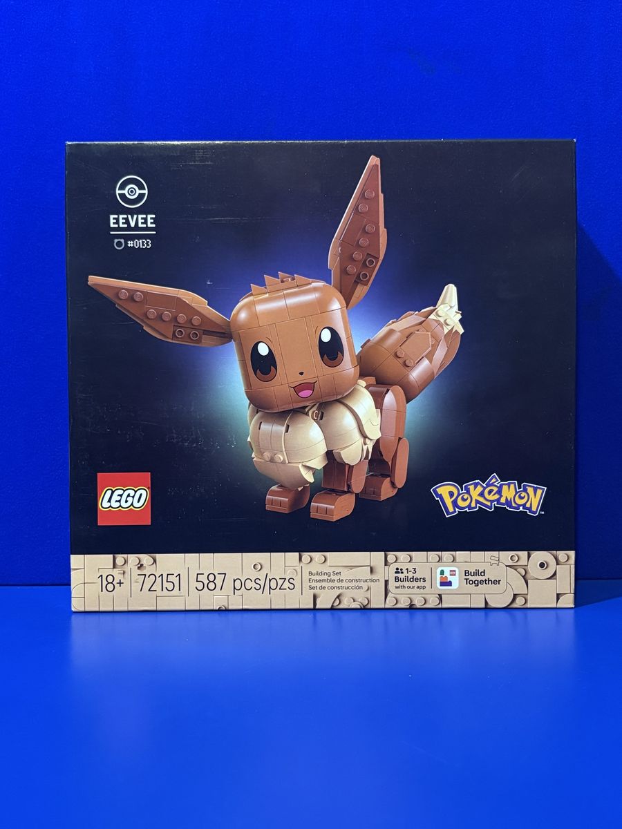 LEGO Pokémon Eevee Building Set 72151 - 587 Pcs for Ages 18+