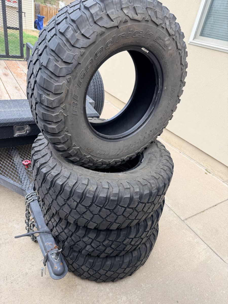 265/75R16 BF Goodrich KM3