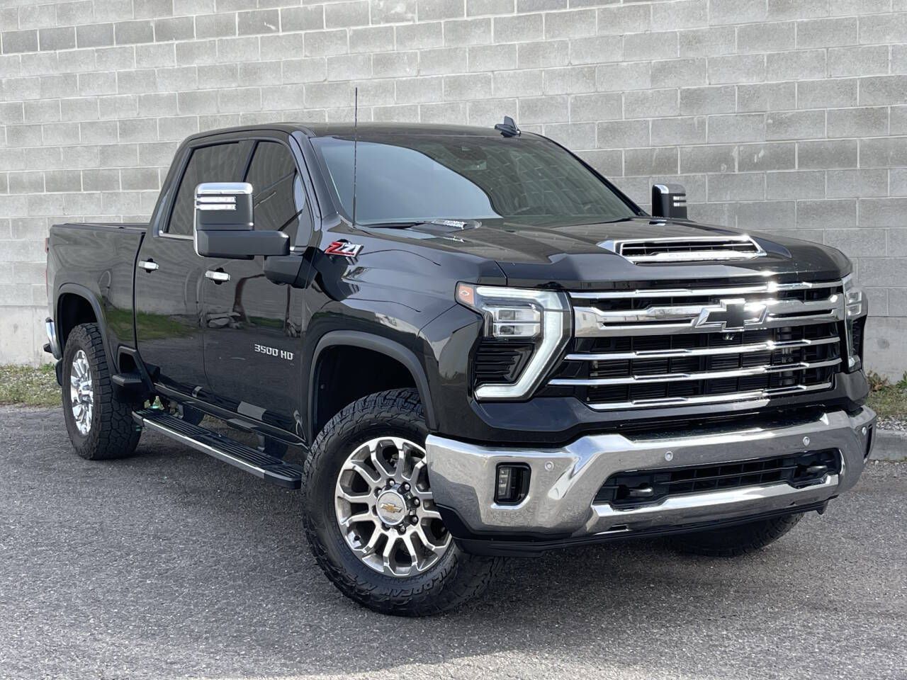 2025 Chevrolet Silverado 3500HD LTZ