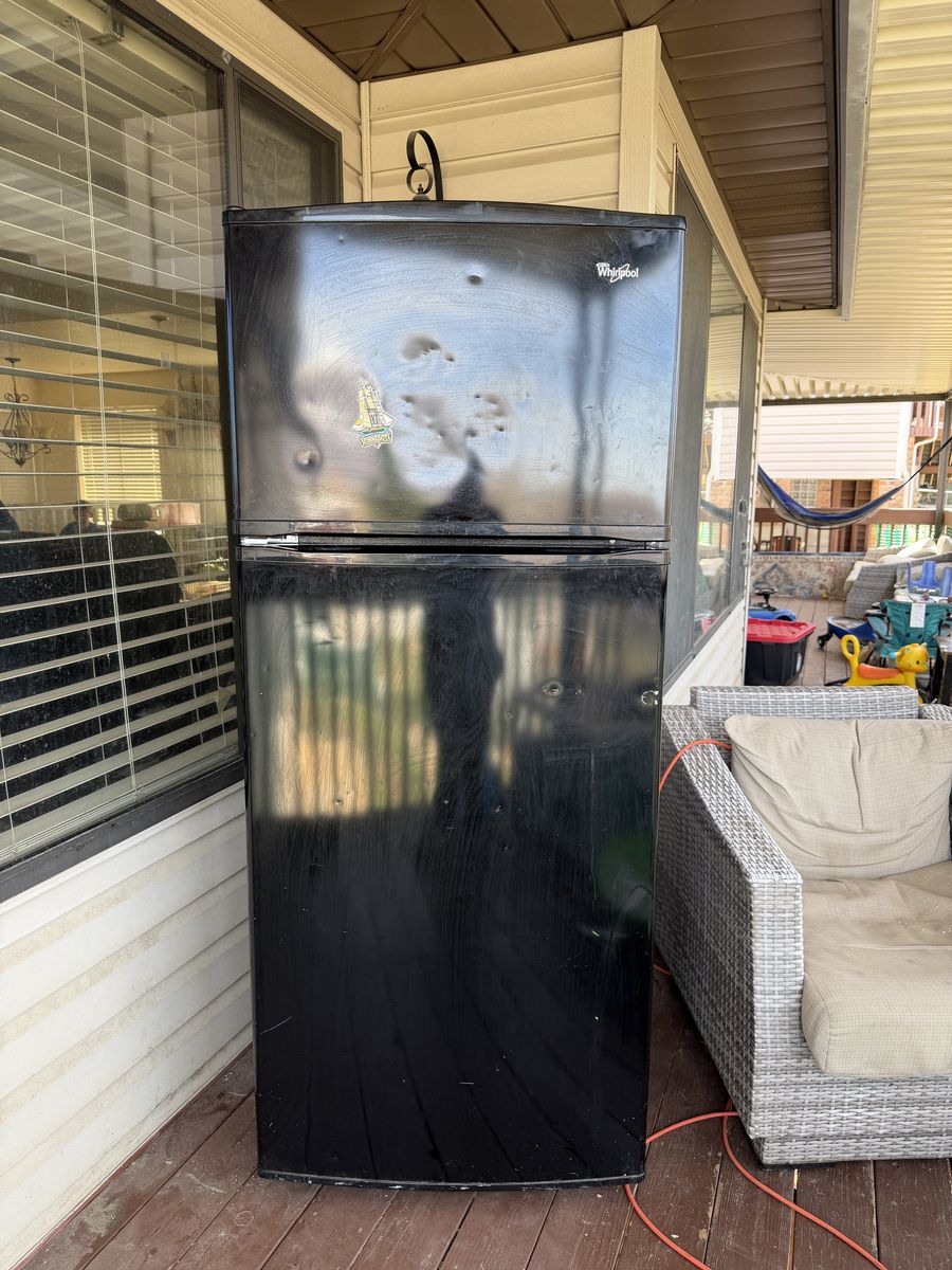 Whirlpool Top Freezer Refrigerator