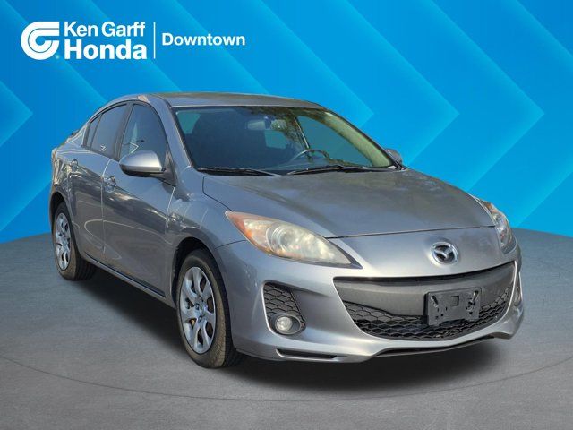 2013 Mazda Mazda3 i SV