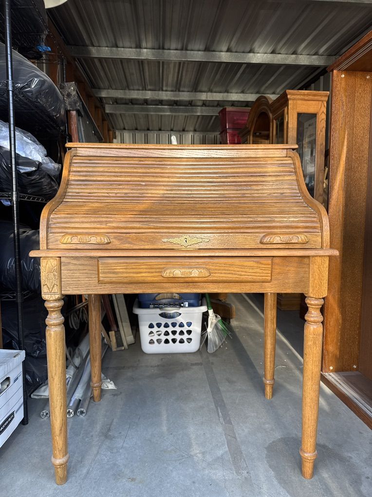 Classic Roll Top Writting Desk